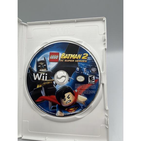 LEGO Batman 2: DC Super Heroes (Nintendo Wii, 2012) Tested - Picture 2 of 7
